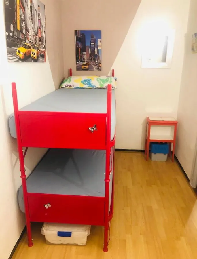 Avinguda De Girona Ferienwohnung L' Escala Apartamento